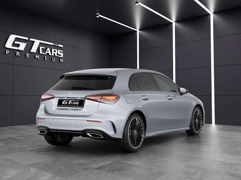 Mercedes-Benz Clase A 250e AMG 2025 plata - foto 3