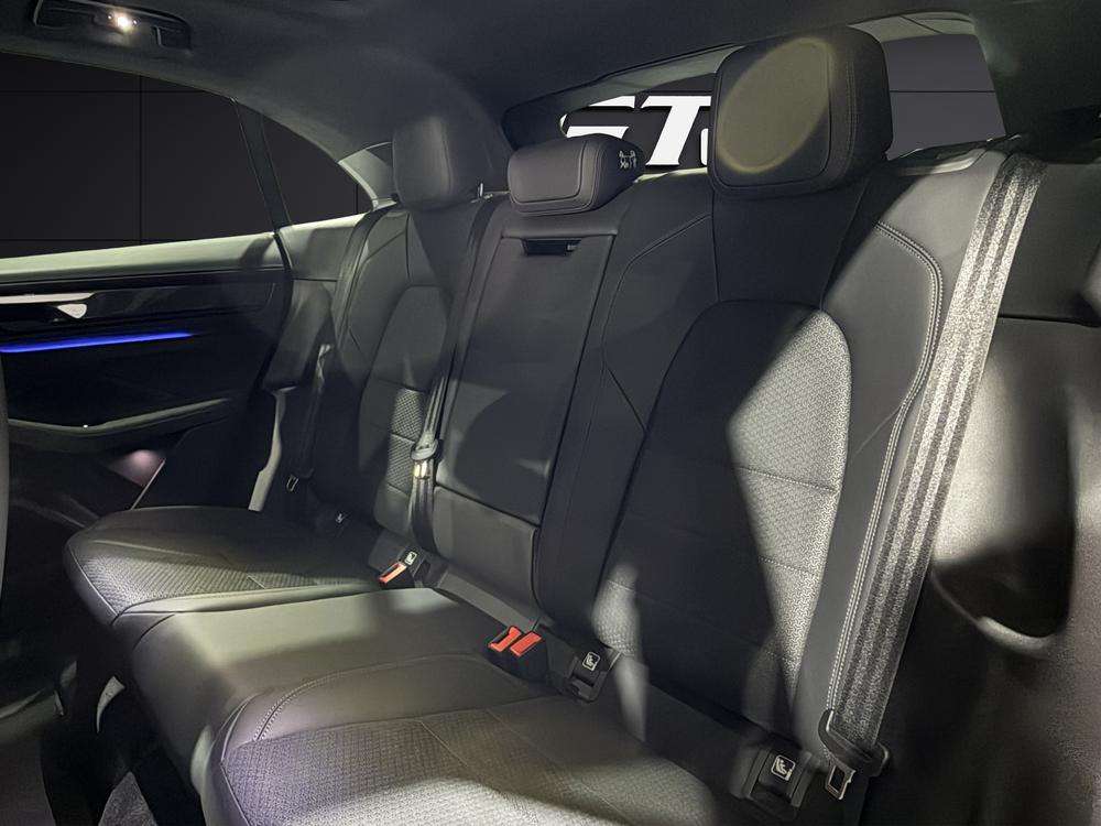 Porsche Macan GTS 2026 negro - foto 15