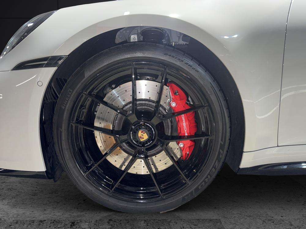 Porsche 911 Targa 4 GTS 2025 blanco - foto 7