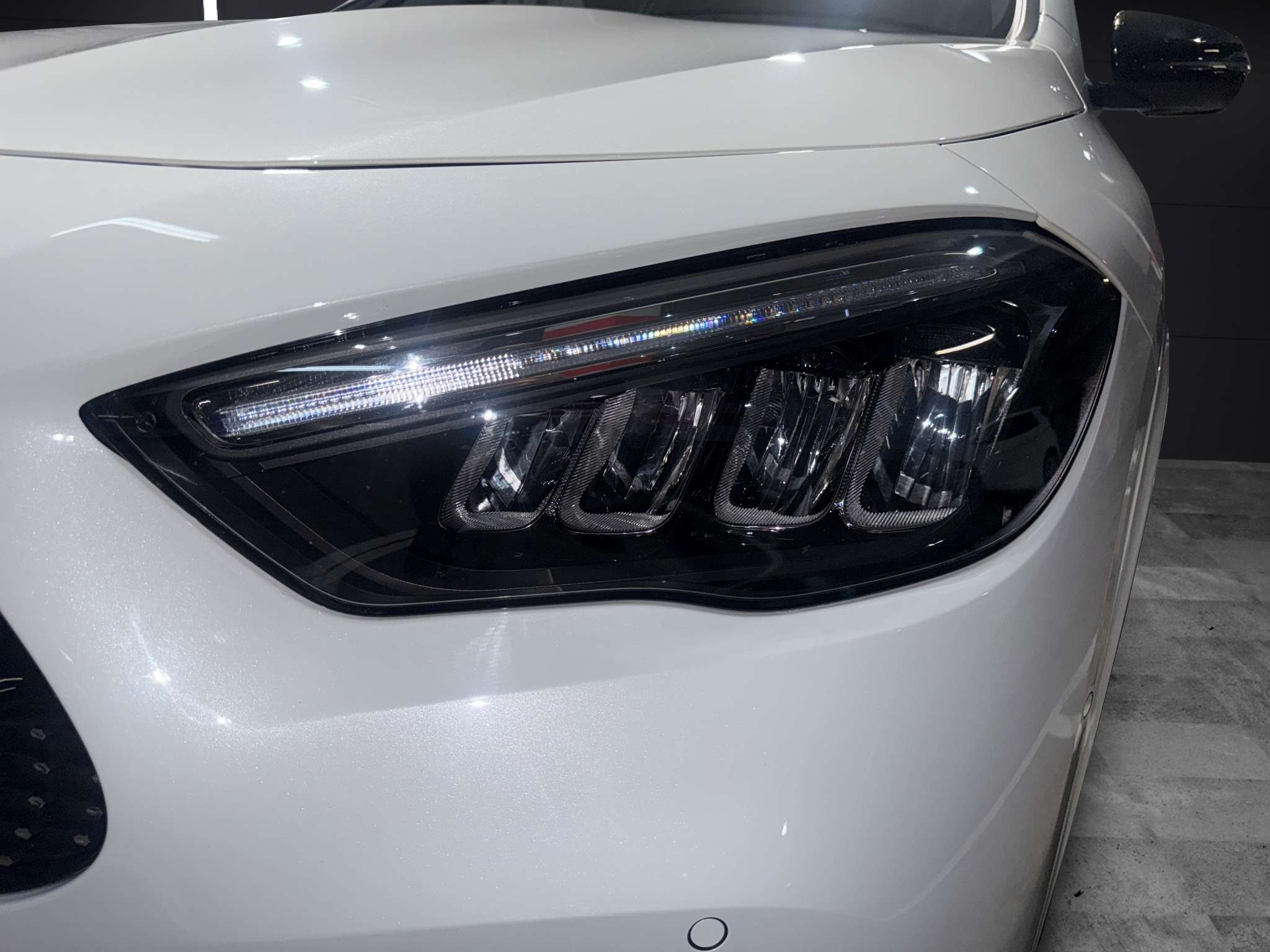 Mercedes-Benz GLA 250e AMG 2026 blanco - foto 6