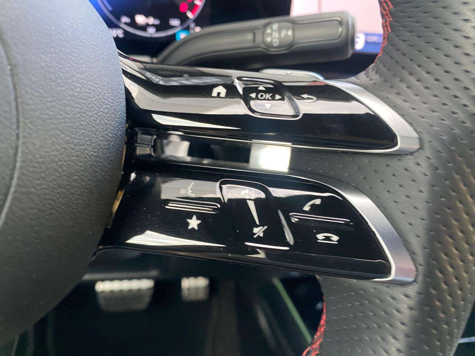 Mercedes-Benz GLA 250e AMG 2026 blanco - foto 12