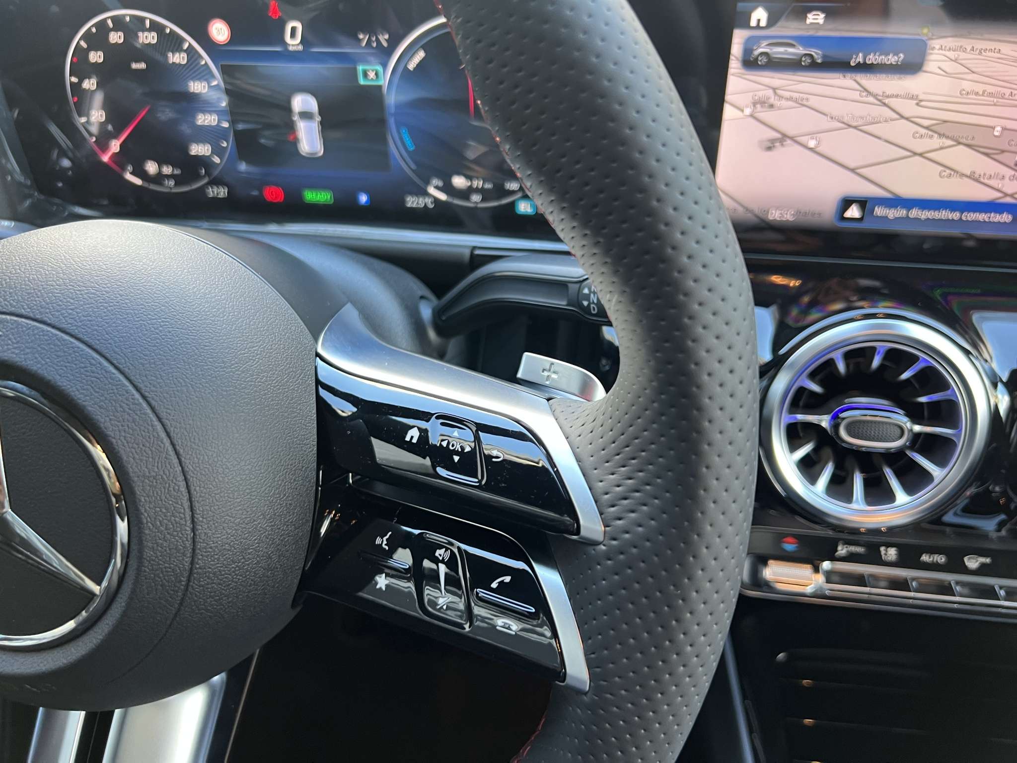 Mercedes-Benz GLA 250e AMG 2026 gris - foto 11