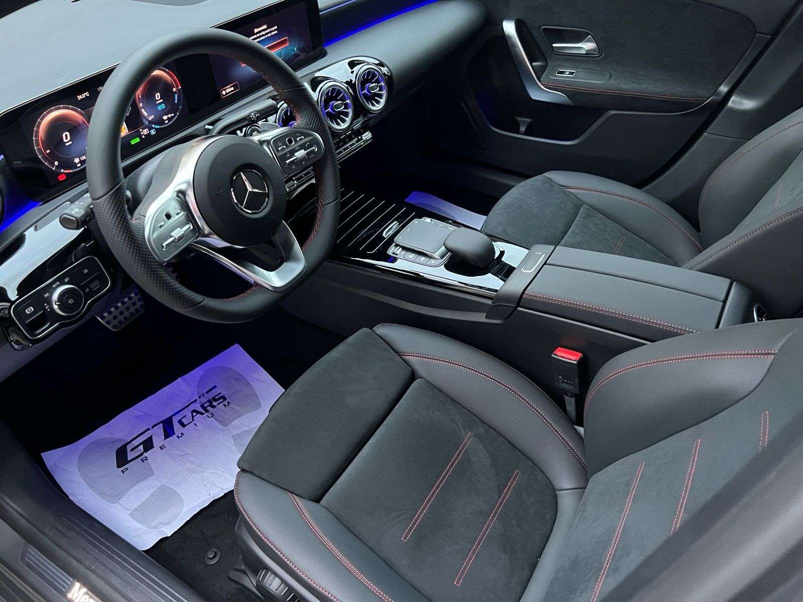 Mercedes-Benz Clase A 250e AMG 2022 gris - foto 9