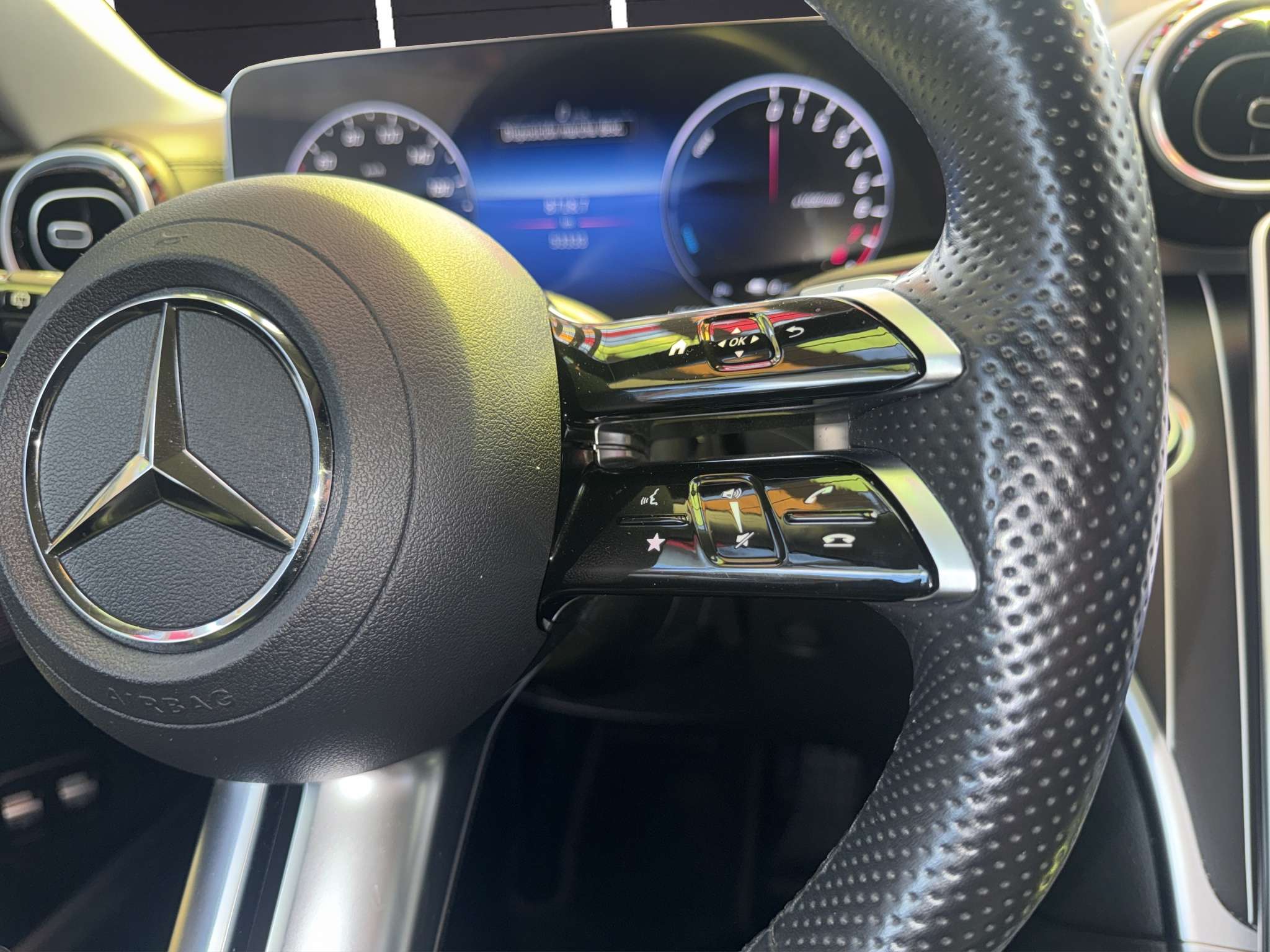 Mercedes-Benz Clase C 300e AMG 2023 blanco - foto 13
