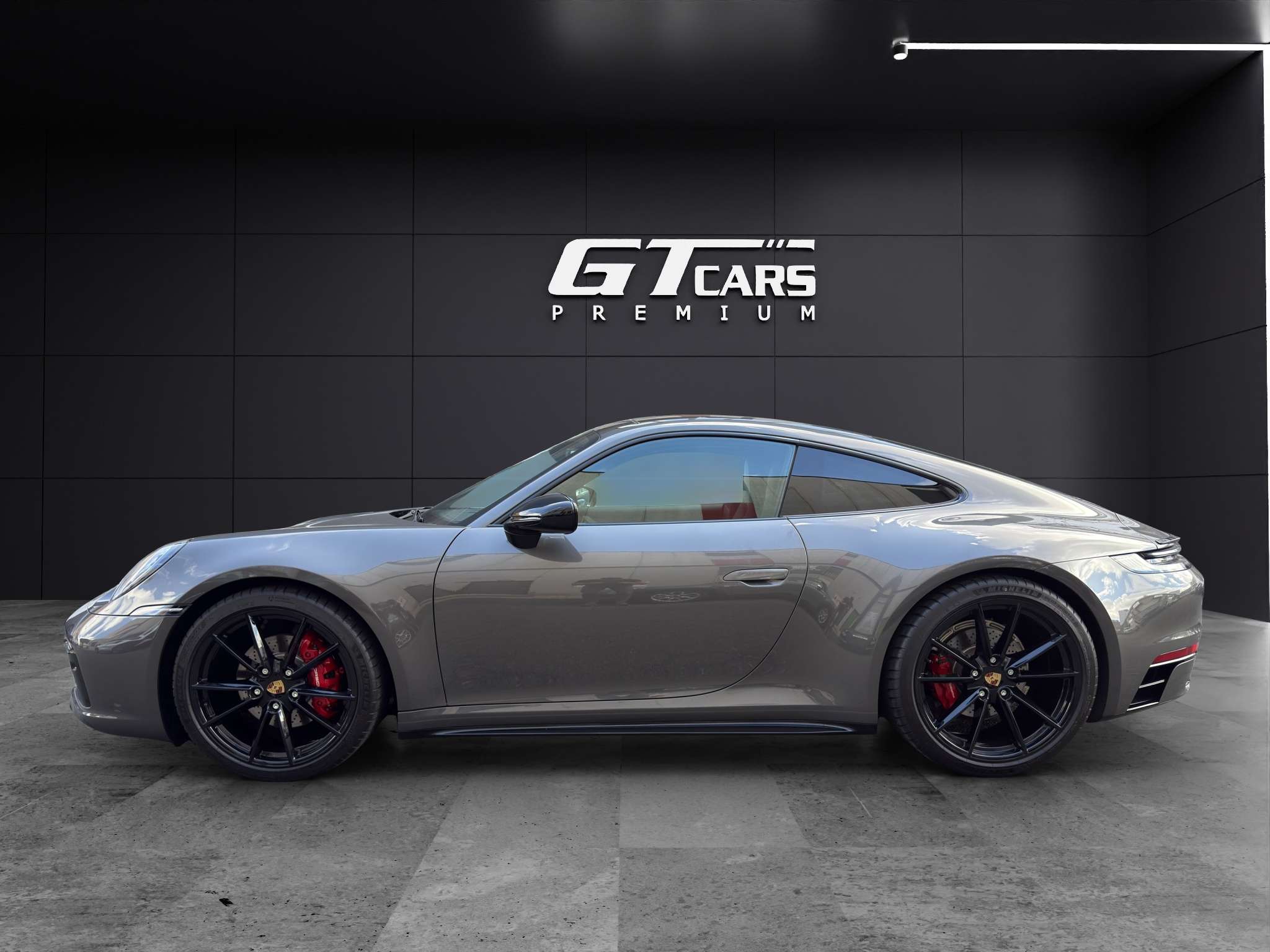 Porsche 911 Carrera 2024 gris - foto 2