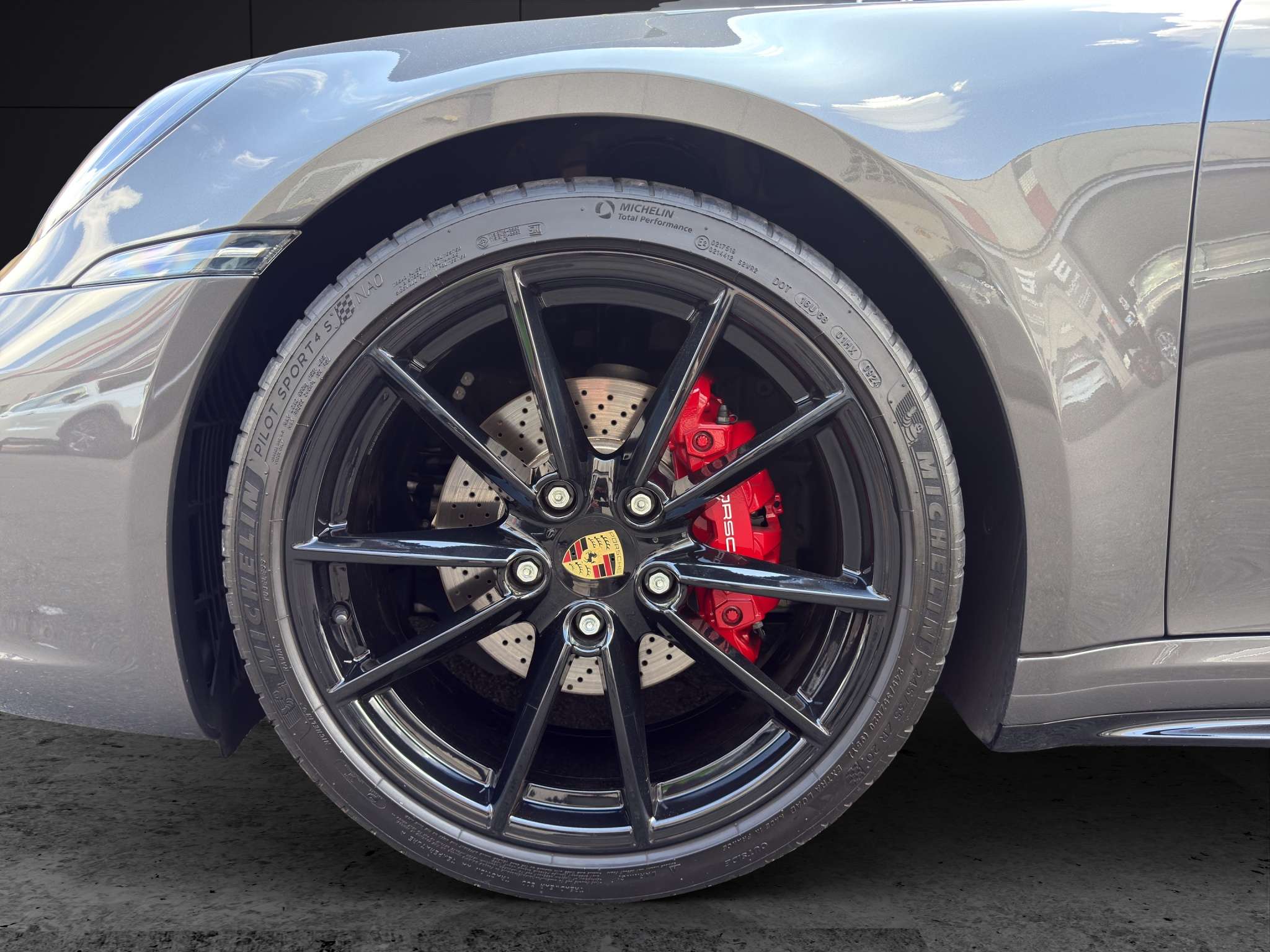 Porsche 911 Carrera 2024 gris - foto 7