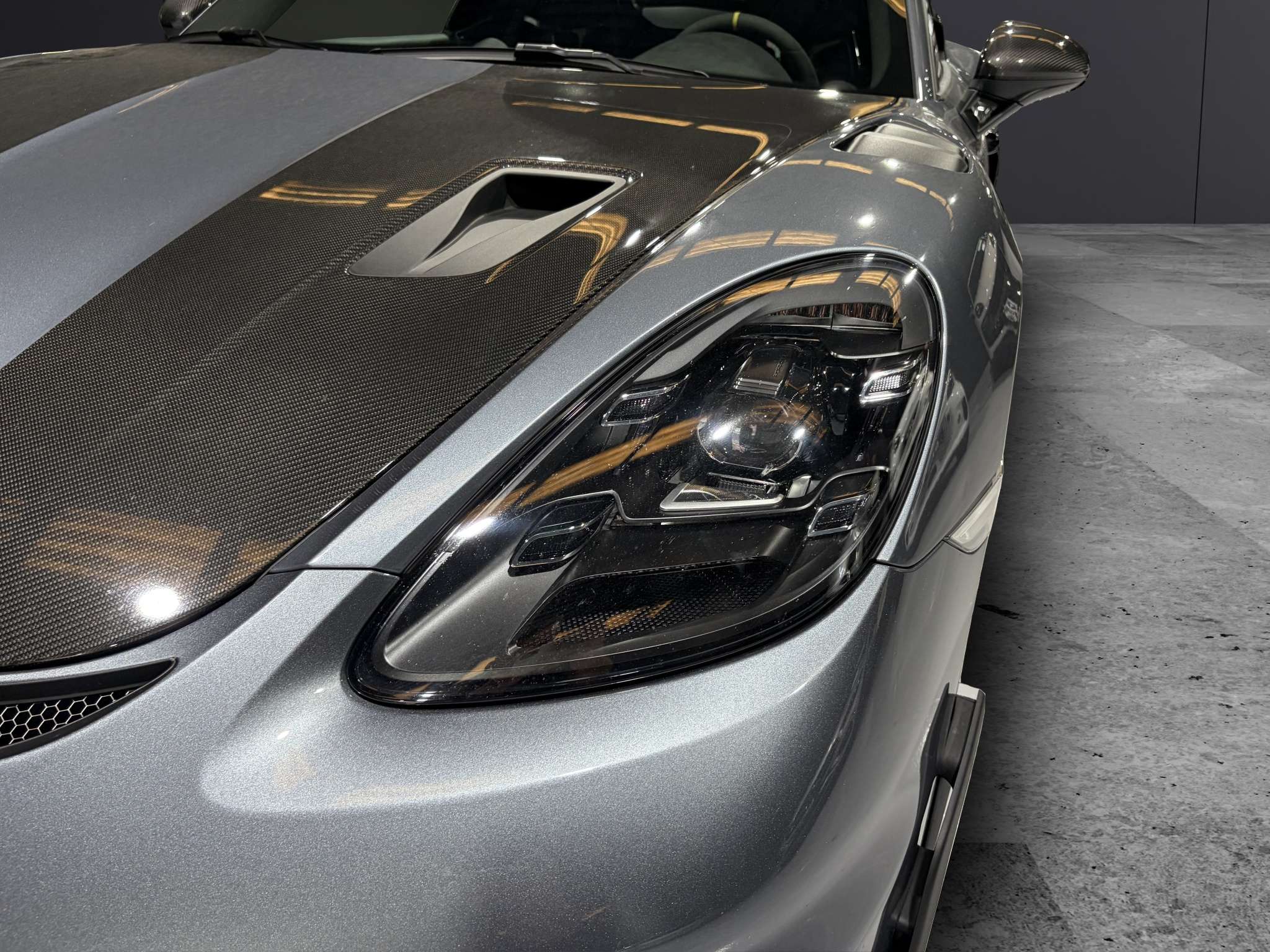 Porsche 718 Spyder RS 2024 gris - foto 6