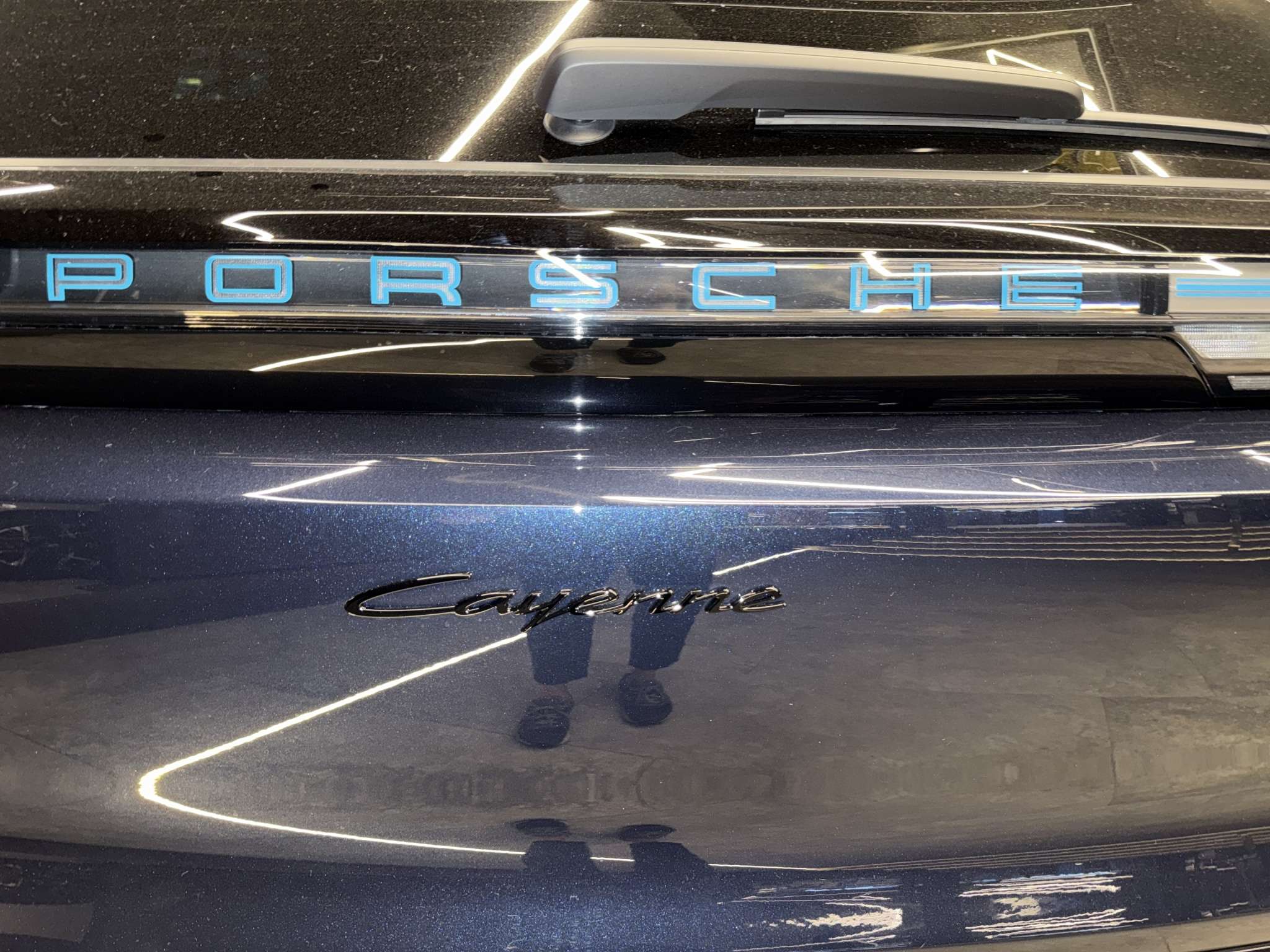 Porsche Cayenne SUV ELECTRIC 2026 azul marino - foto 17