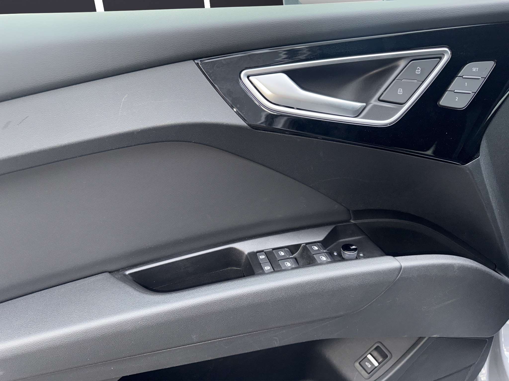 Audi Q4 Sportback 45 E-Tron 2024 gris - foto 17