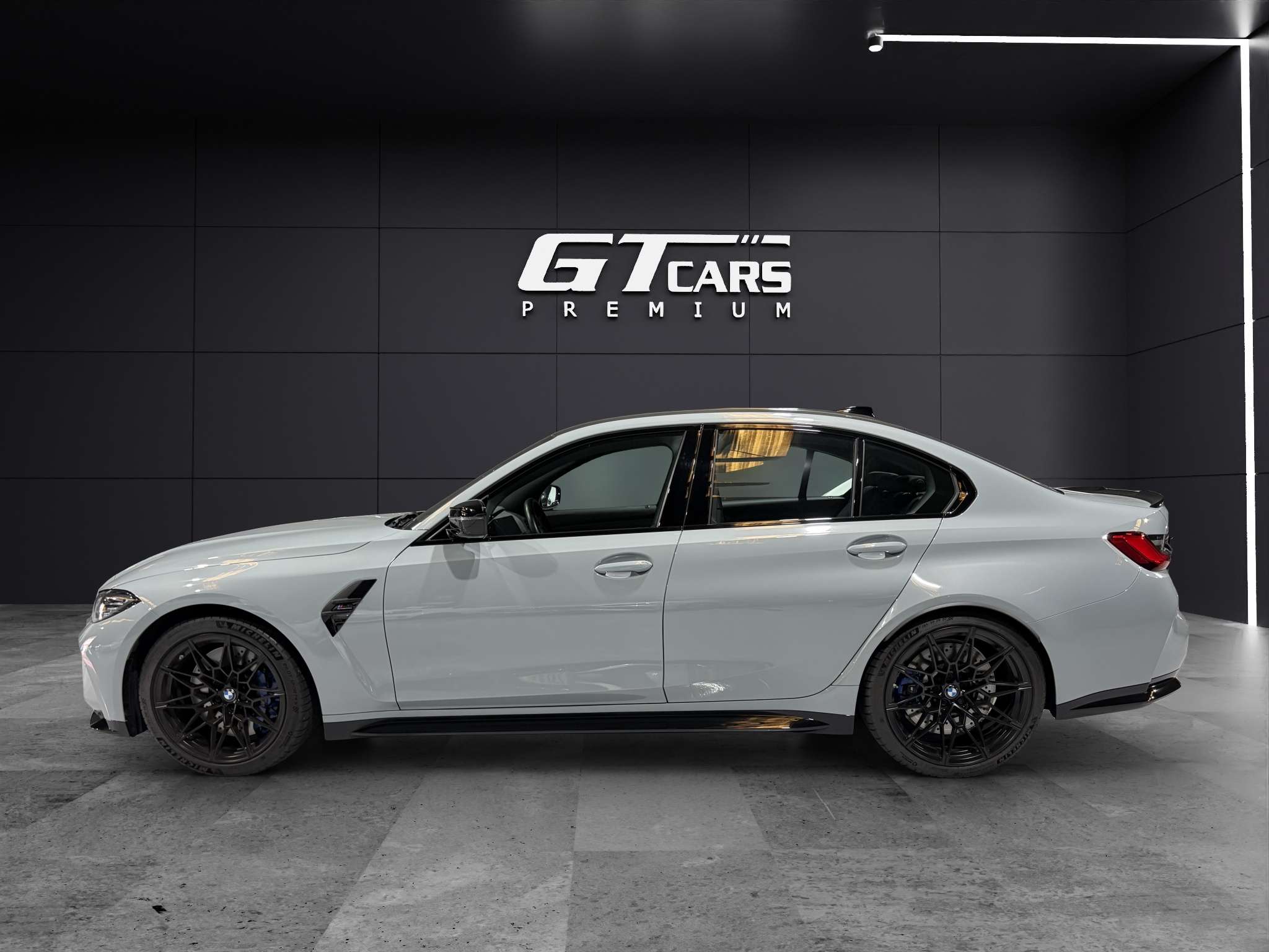 BMW M3 Competition 2021 gris - foto 2