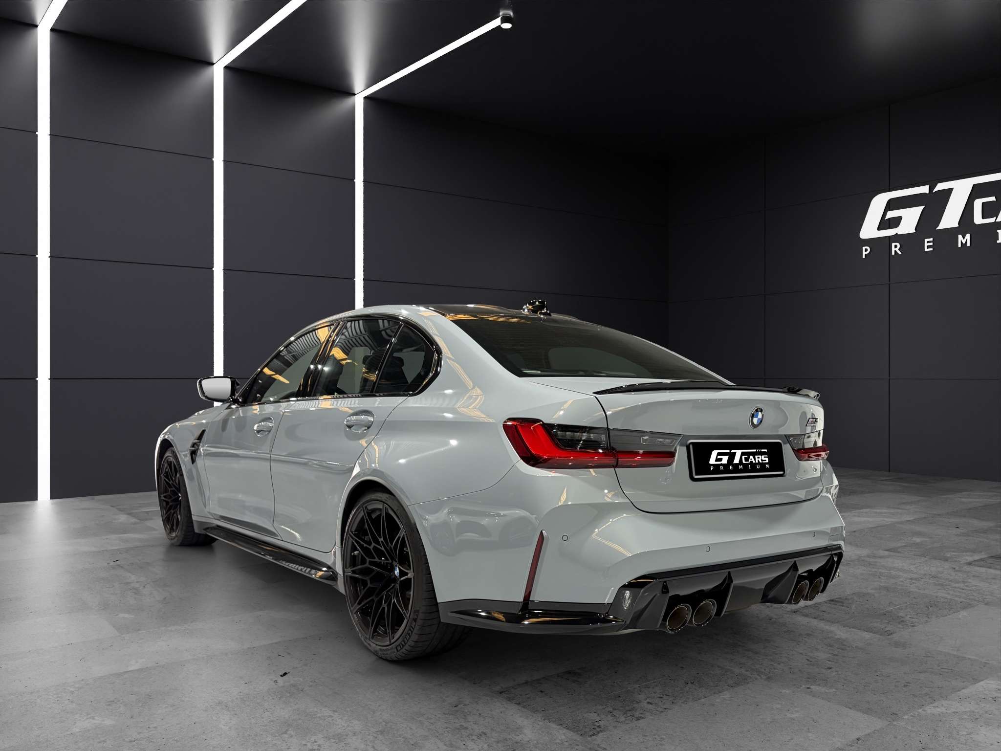 BMW M3 Competition 2021 gris - foto 3