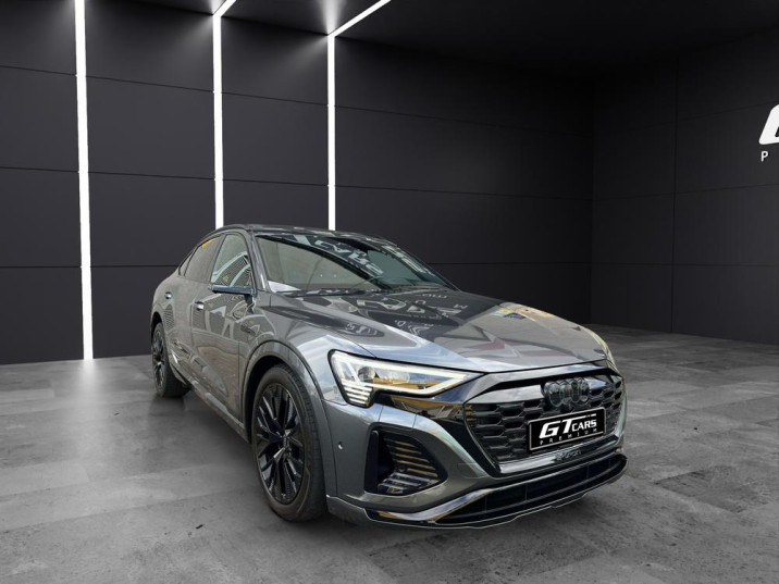 Audi Q8 e-tron 55 quattro sportback s-line 2023 gris