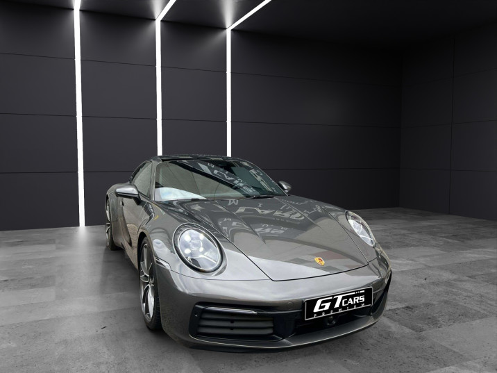 Porsche Carrera 911 2023 gris
