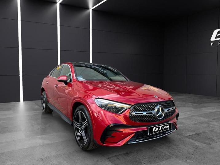 Mercedes-Benz GLC 300DE AMG 2023 rojo jacinto