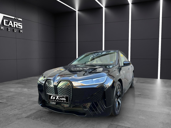 BMW IX 40 X drive 2023 sophistograu efecto brillo metalizado