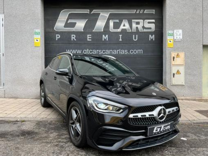 Mercedes-Benz GLA 180 AMG 2021 negro