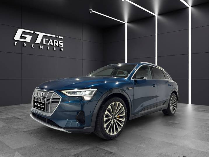 Audi E-tron 55 Quattro 2021 azul