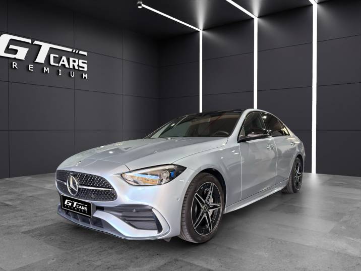 Mercedes-Benz Clase C 300e AMG 2022 gris