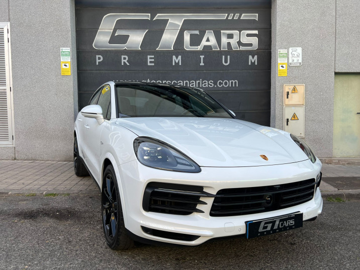 Porsche Cayenne Coupe e-Hybrid 2022 blanco