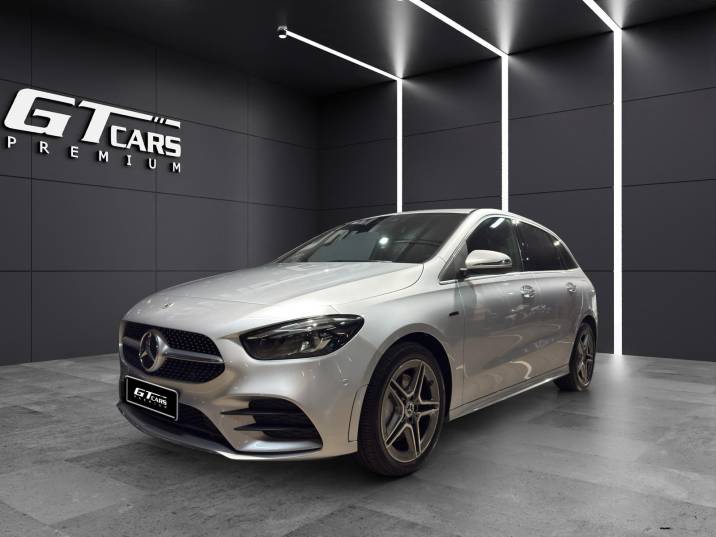 Mercedes-Benz Clase B 250e AMG 2021 gris