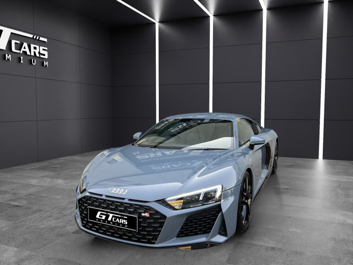 Audi R8 V10 FSi QUATTRO 2023 gris