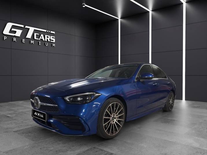 Mercedes-Benz Clase C 300e AMG 2023 azul