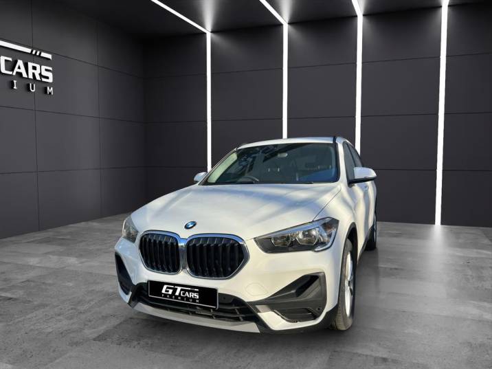 BMW X1 sDrive 16d 2022 blanco