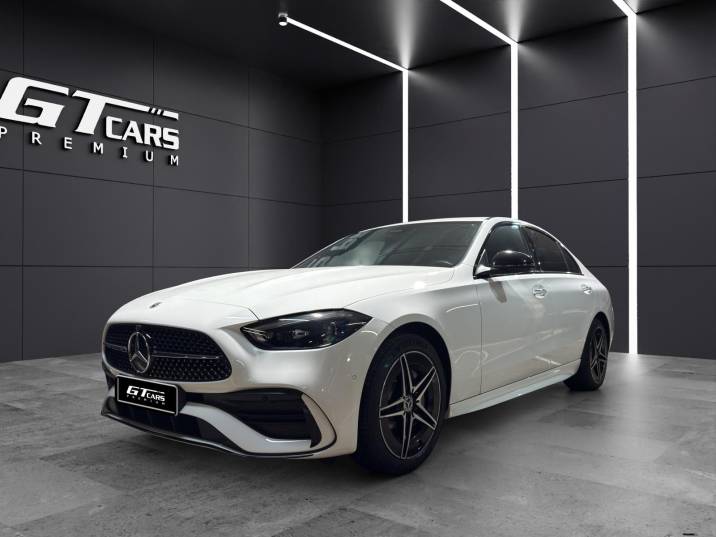 Mercedes-Benz Clase C 300e AMG 2024 blanco