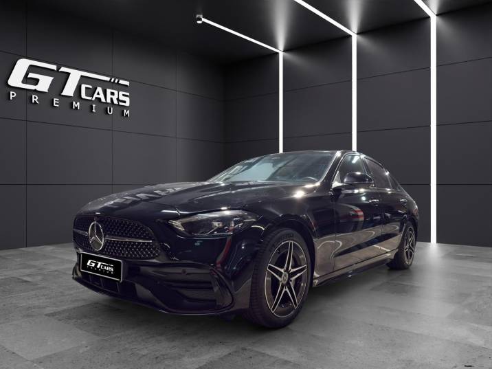 Mercedes-Benz Clase C 300e AMG 2024 negro