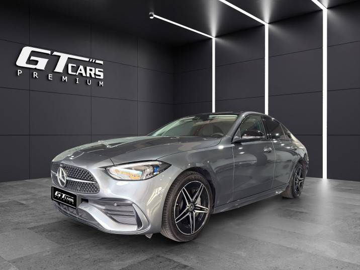 Mercedes-Benz Clase C 300de AMG 2024 gris montaña