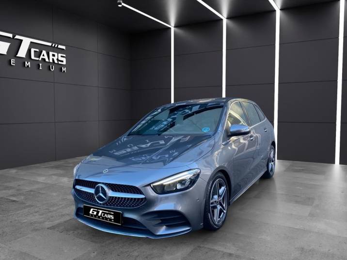 Mercedes-Benz Clase B 180 AMG 2022 gris