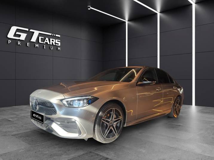 Mercedes-Benz Clase C 300e AMG 2024 champagne