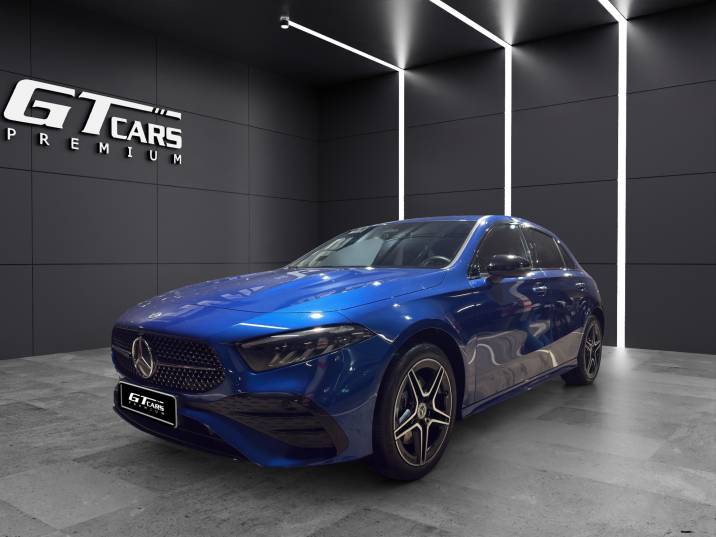 Mercedes-Benz Clase A 250e AMG 2024 azul esperctral