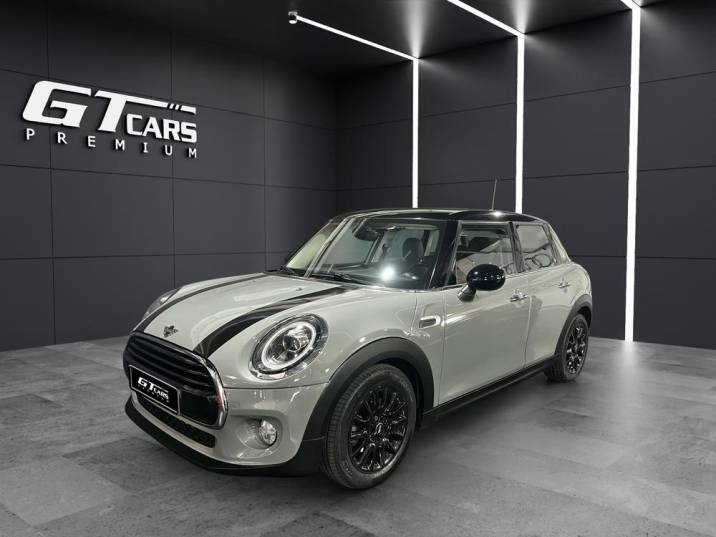 Mini Cooper . 2019 blanco