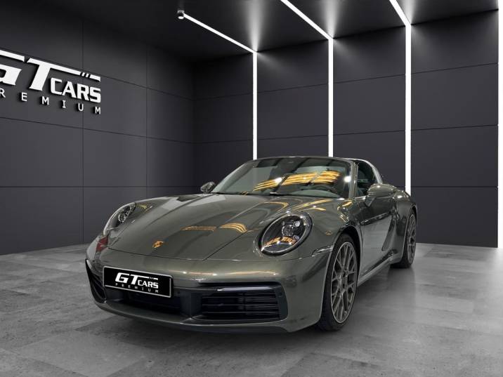 Porsche 911 Targa 4S 2021 verde aventurine metalizado