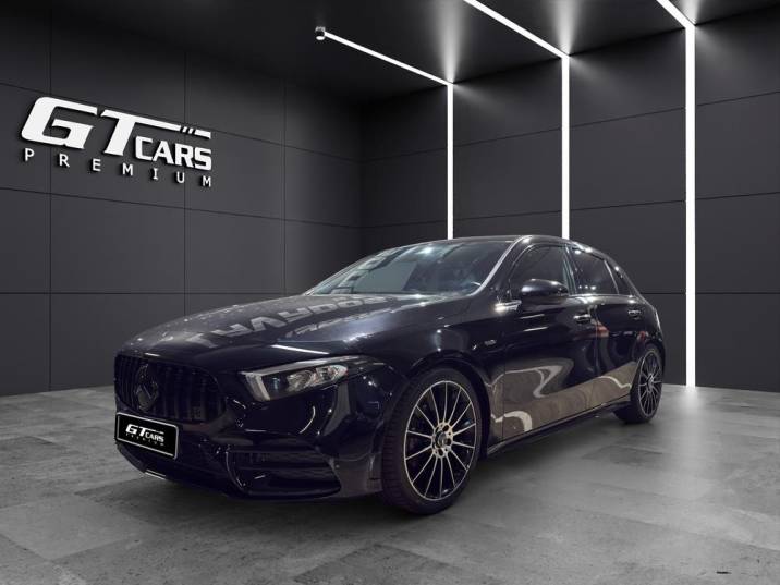 Mercedes-Benz Clase A 180 AMG 2021 negro