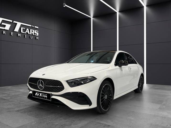 Mercedes-Benz Clase A Sedan 250e AMG 2023 blanco