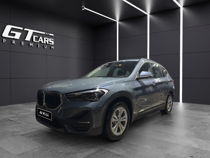 BMW X1 xDrive25e 2021 gris