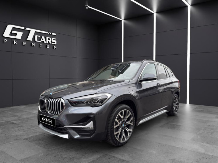 BMW X1 xDrive25e 2021 gris