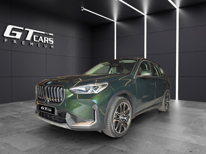 BMW IX1 xDrive30 2023 verde