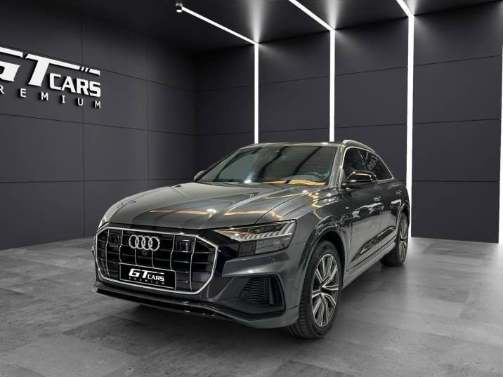 Audi Q8 55 TFSIe Quattro 2021 gris