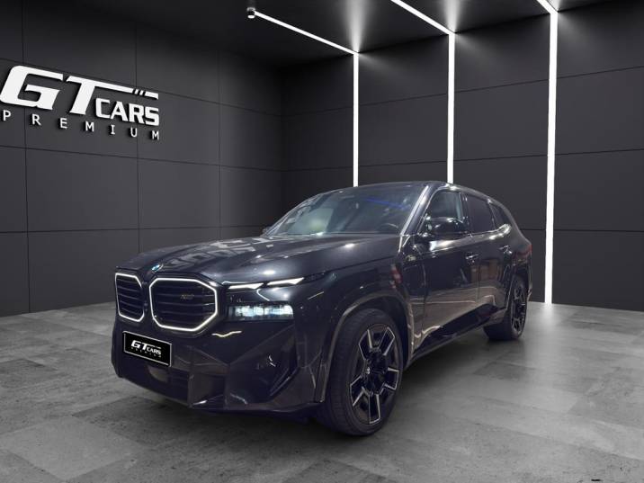 BMW XM . 2024 negro