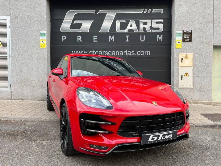 Porsche Macan TURBO 2018 rojo