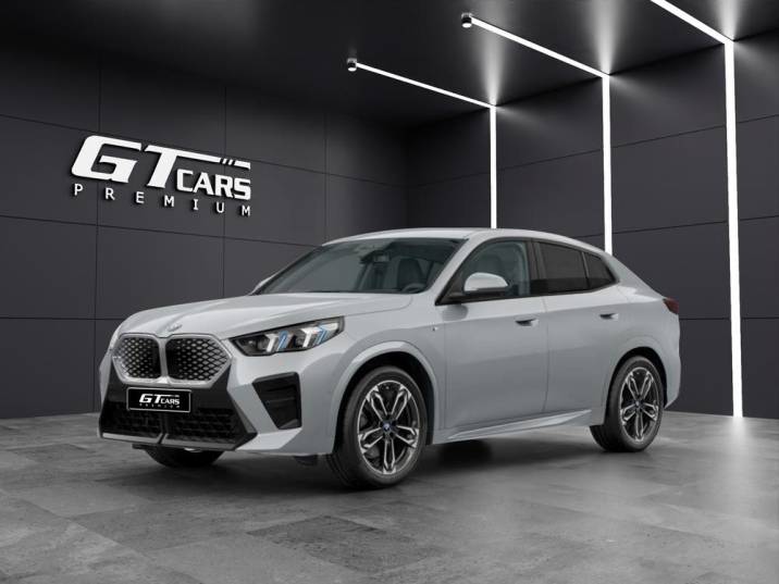 BMW iX2 xDrive 30 2025 gris