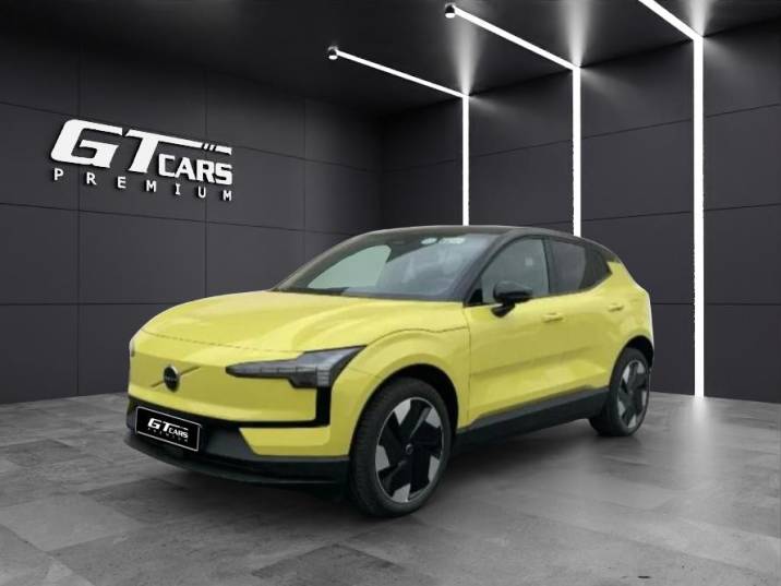 Volvo EX30 . 2024 amarillo