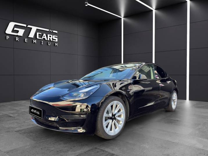 Tesla Model 3 . 2020 negro