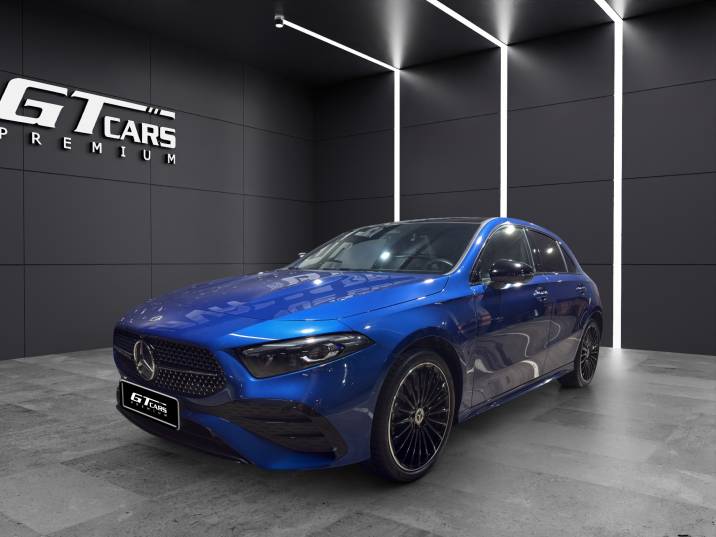 Mercedes-Benz Clase A 250e AMG 2024 azul espectral
