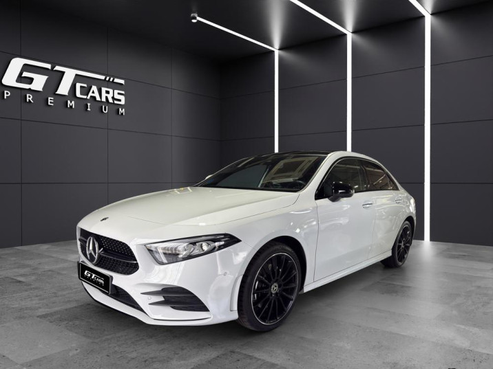 Mercedes-Benz Clase A Sedan 250e AMG 2022 blanco