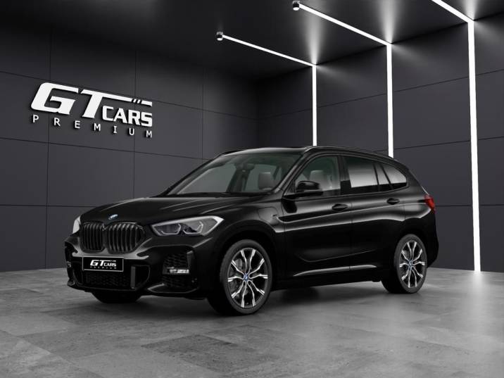 BMW X1 xDrive25e 2022 negro