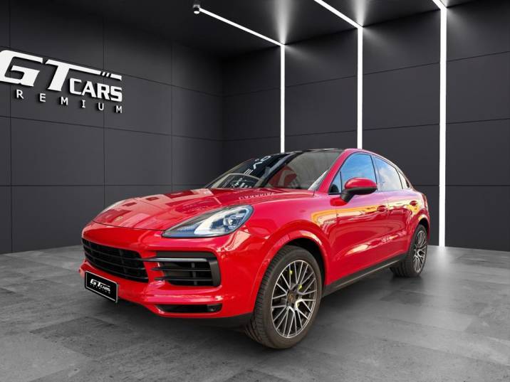 Porsche Cayenne Coupé E-Hybrid 2022 rojo